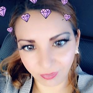 Meet your Posher, Anabel